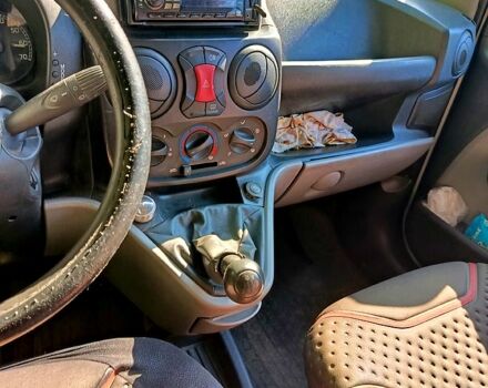 Фиат Добло, объемом двигателя 1.3 л и пробегом 290 тыс. км за 2700 $, фото 5 на Automoto.ua