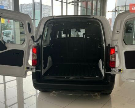 Фиат Добло, объемом двигателя 1.5 л и пробегом 0 тыс. км за 26776 $, фото 10 на Automoto.ua