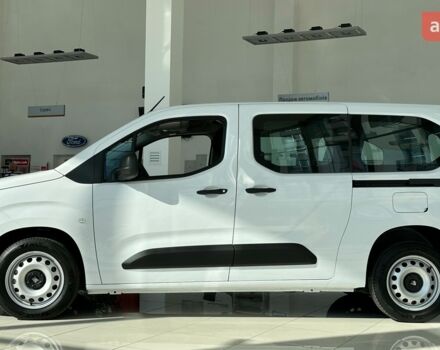 Фиат Добло, объемом двигателя 1.5 л и пробегом 0 тыс. км за 26776 $, фото 4 на Automoto.ua