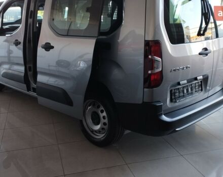 Фиат Добло, объемом двигателя 1.5 л и пробегом 0 тыс. км за 27085 $, фото 3 на Automoto.ua