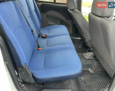 Фиат Добло, объемом двигателя 1.9 л и пробегом 255 тыс. км за 4400 $, фото 21 на Automoto.ua