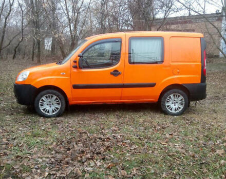 Фиат Добло, объемом двигателя 1.2 л и пробегом 187 тыс. км за 5200 $, фото 7 на Automoto.ua