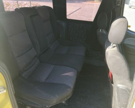 Желтый Фиат Добло, объемом двигателя 1.2 л и пробегом 223 тыс. км за 4150 $, фото 8 на Automoto.ua