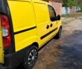 Желтый Фиат Добло, объемом двигателя 1.2 л и пробегом 200 тыс. км за 3200 $, фото 4 на Automoto.ua