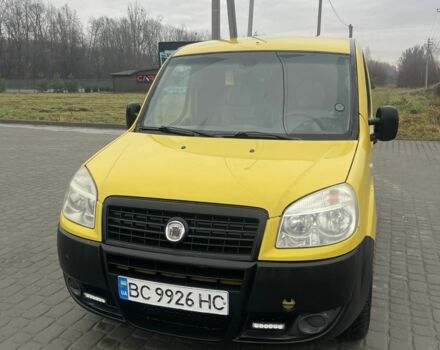 Желтый Фиат Добло, объемом двигателя 1.2 л и пробегом 332 тыс. км за 3250 $, фото 6 на Automoto.ua