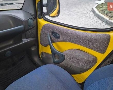 Жовтий Фіат Добло, об'ємом двигуна 1.9 л та пробігом 240 тис. км за 3200 $, фото 5 на Automoto.ua