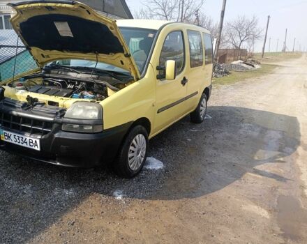Желтый Фиат Добло, объемом двигателя 1.9 л и пробегом 289 тыс. км за 4099 $, фото 1 на Automoto.ua