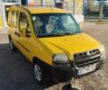 Желтый Фиат Добло, объемом двигателя 1.9 л и пробегом 245 тыс. км за 3500 $, фото 1 на Automoto.ua