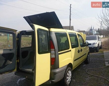 Желтый Фиат Добло, объемом двигателя 1.9 л и пробегом 289 тыс. км за 4099 $, фото 2 на Automoto.ua