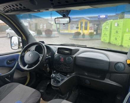 Желтый Фиат Добло, объемом двигателя 1.9 л и пробегом 260 тыс. км за 3600 $, фото 8 на Automoto.ua