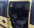 Желтый Фиат Добло, объемом двигателя 1.9 л и пробегом 363 тыс. км за 3400 $, фото 7 на Automoto.ua