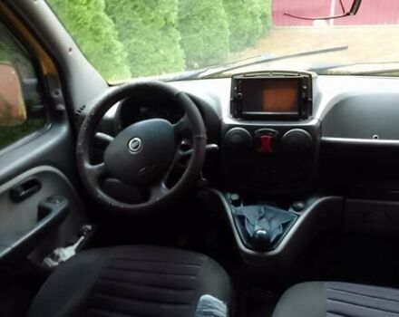 Желтый Фиат Добло, объемом двигателя 1.91 л и пробегом 400 тыс. км за 4200 $, фото 9 на Automoto.ua