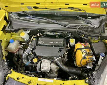 Жовтий Фіат Добло, об'ємом двигуна 1.25 л та пробігом 301 тис. км за 5099 $, фото 5 на Automoto.ua