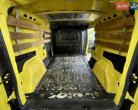Жовтий Фіат Добло, об'ємом двигуна 1.25 л та пробігом 301 тис. км за 5099 $, фото 13 на Automoto.ua