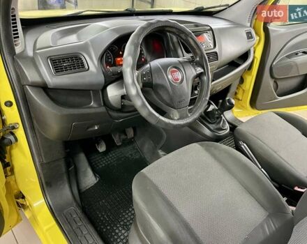 Жовтий Фіат Добло, об'ємом двигуна 1.25 л та пробігом 301 тис. км за 5099 $, фото 19 на Automoto.ua