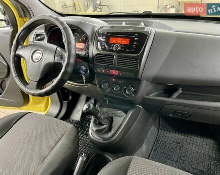 Жовтий Фіат Добло, об'ємом двигуна 1.25 л та пробігом 301 тис. км за 5099 $, фото 27 на Automoto.ua