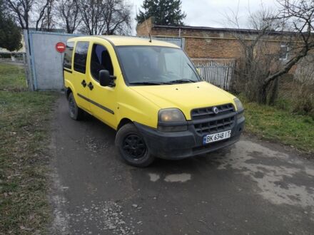 Жовтий Фіат Добло, об'ємом двигуна 1.9 л та пробігом 300 тис. км за 2000 $, фото 1 на Automoto.ua