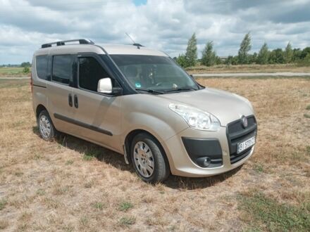 Жовтий Фіат Добло, об'ємом двигуна 2 л та пробігом 290 тис. км за 5700 $, фото 1 на Automoto.ua