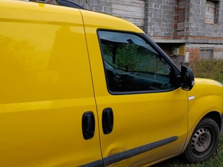 Фіат Добло 2012 у Львові на Automoto.ua Жовтий Фіат Добло, об'ємом двигуна 1.2 л та пробігом 3 тис. км за 4300 $, фото 1 на Automoto.ua