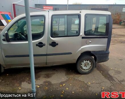 Серый Фиат Добло, объемом двигателя 1.9 л и пробегом 250 тыс. км за 1550 $, фото 1 на Automoto.ua