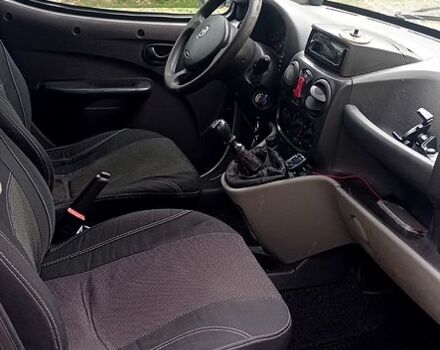 Серый Фиат Добло, объемом двигателя 1.4 л и пробегом 260 тыс. км за 2700 $, фото 9 на Automoto.ua