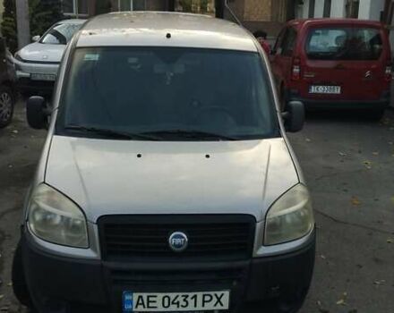 Серый Фиат Добло, объемом двигателя 1.2 л и пробегом 390 тыс. км за 3999 $, фото 3 на Automoto.ua