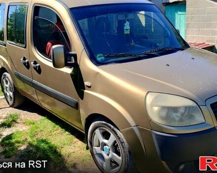 Серый Фиат Добло, объемом двигателя 1.9 л и пробегом 412 тыс. км за 3500 $, фото 1 на Automoto.ua