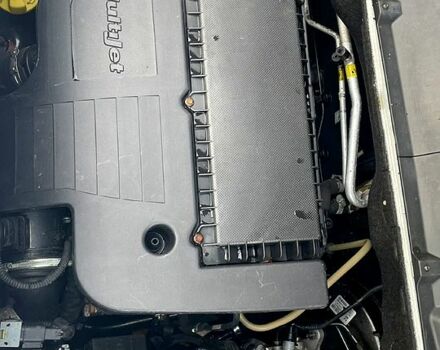 Серый Фиат Добло, объемом двигателя 1.5 л и пробегом 202 тыс. км за 4950 $, фото 4 на Automoto.ua