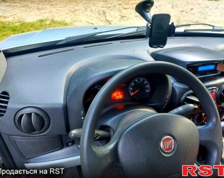 Сірий Фіат Добло, об'ємом двигуна 1.4 л та пробігом 230 тис. км за 5500 $, фото 1 на Automoto.ua