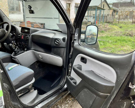 Серый Фиат Добло, объемом двигателя 1.6 л и пробегом 322 тыс. км за 3100 $, фото 8 на Automoto.ua