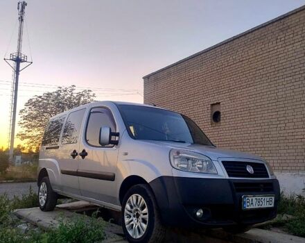 Серый Фиат Добло, объемом двигателя 1.9 л и пробегом 399 тыс. км за 6500 $, фото 3 на Automoto.ua