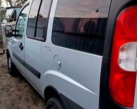 Серый Фиат Добло, объемом двигателя 1.4 л и пробегом 208 тыс. км за 5500 $, фото 6 на Automoto.ua