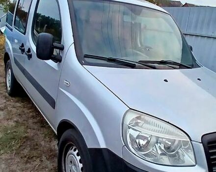 Серый Фиат Добло, объемом двигателя 1.4 л и пробегом 208 тыс. км за 5500 $, фото 4 на Automoto.ua