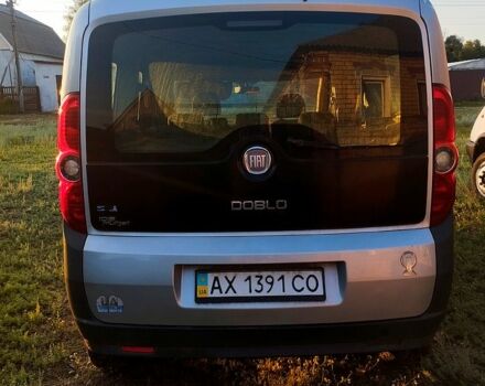 Серый Фиат Добло, объемом двигателя 1.6 л и пробегом 112 тыс. км за 7800 $, фото 3 на Automoto.ua