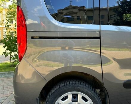 Сірий Фіат Добло, об'ємом двигуна 1.4 л та пробігом 27 тис. км за 10500 $, фото 3 на Automoto.ua