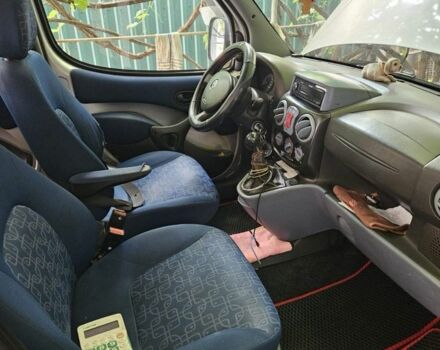Сірий Фіат Добло, об'ємом двигуна 1.9 л та пробігом 290 тис. км за 4600 $, фото 7 на Automoto.ua