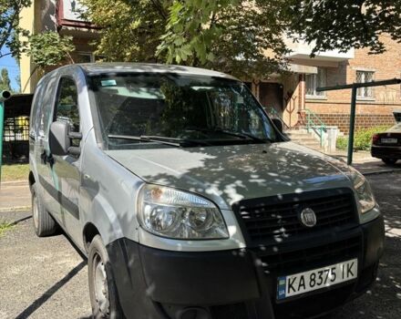 Серый Фиат Добло, объемом двигателя 1.4 л и пробегом 224 тыс. км за 4900 $, фото 2 на Automoto.ua