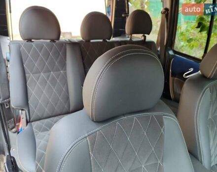 Сірий Фіат Добло, об'ємом двигуна 1.6 л та пробігом 288 тис. км за 4000 $, фото 4 на Automoto.ua