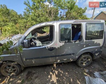 Серый Фиат Добло, объемом двигателя 1.91 л и пробегом 200 тыс. км за 1200 $, фото 4 на Automoto.ua