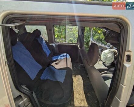 Серый Фиат Добло, объемом двигателя 1.91 л и пробегом 200 тыс. км за 1200 $, фото 9 на Automoto.ua