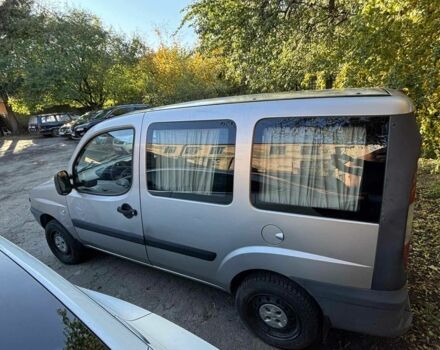 Серый Фиат Добло, объемом двигателя 1.2 л и пробегом 200 тыс. км за 1650 $, фото 6 на Automoto.ua