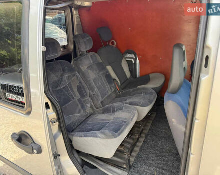 Сірий Фіат Добло, об'ємом двигуна 1.91 л та пробігом 320 тис. км за 3300 $, фото 21 на Automoto.ua