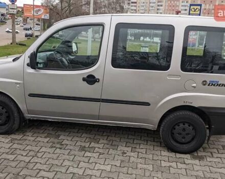 Серый Фиат Добло, объемом двигателя 1.9 л и пробегом 228 тыс. км за 3600 $, фото 5 на Automoto.ua