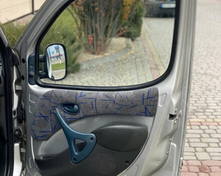 Серый Фиат Добло, объемом двигателя 1.6 л и пробегом 205 тыс. км за 3350 $, фото 55 на Automoto.ua