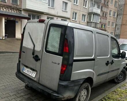 Серый Фиат Добло, объемом двигателя 1.9 л и пробегом 255 тыс. км за 3000 $, фото 2 на Automoto.ua