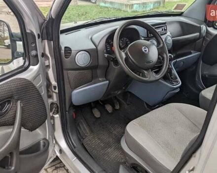 Серый Фиат Добло, объемом двигателя 1.9 л и пробегом 228 тыс. км за 3600 $, фото 6 на Automoto.ua