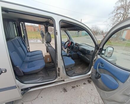 Серый Фиат Добло, объемом двигателя 1.9 л и пробегом 260 тыс. км за 3300 $, фото 7 на Automoto.ua