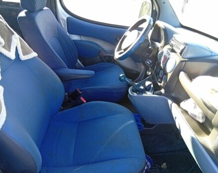 Серый Фиат Добло, объемом двигателя 1.9 л и пробегом 300 тыс. км за 3000 $, фото 5 на Automoto.ua