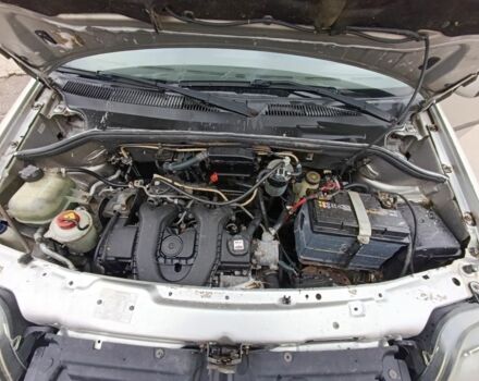 Серый Фиат Добло, объемом двигателя 1.9 л и пробегом 260 тыс. км за 3300 $, фото 6 на Automoto.ua