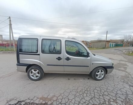 Серый Фиат Добло, объемом двигателя 1.9 л и пробегом 260 тыс. км за 3300 $, фото 1 на Automoto.ua